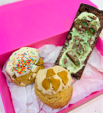 Load image into Gallery viewer, Just Eat Me - Dessert Gift Box
